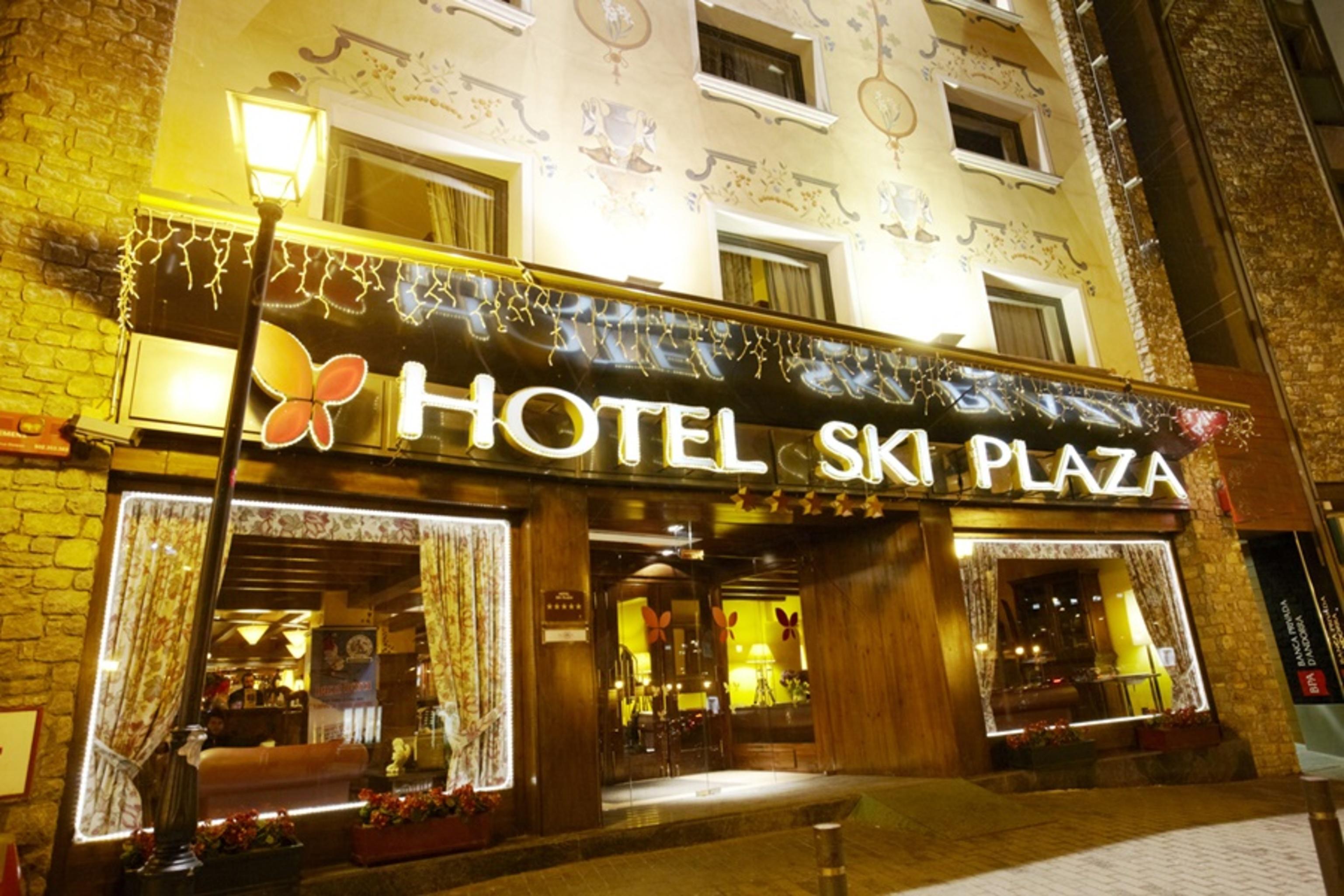 קאנילו Ski Plaza Hotel & Wellness מראה חיצוני תמונה